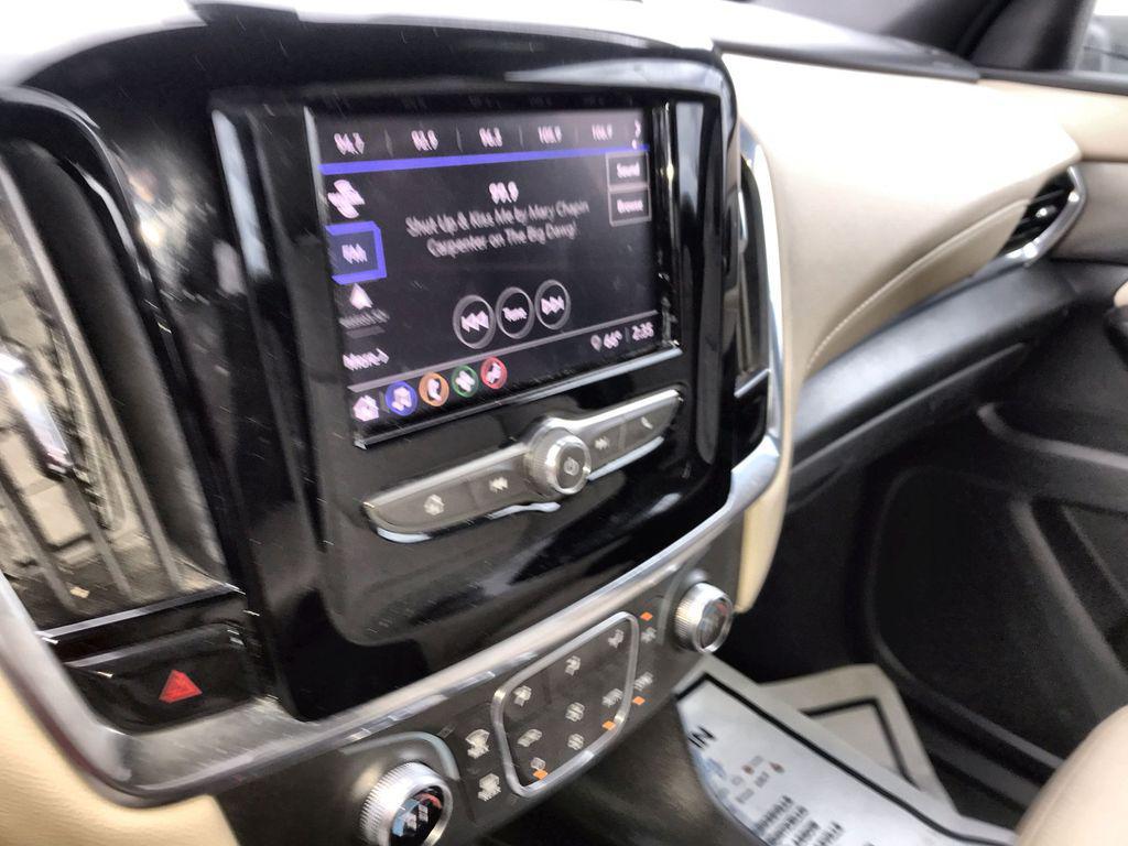 used 2023 Chevrolet Traverse car, priced at $27,926