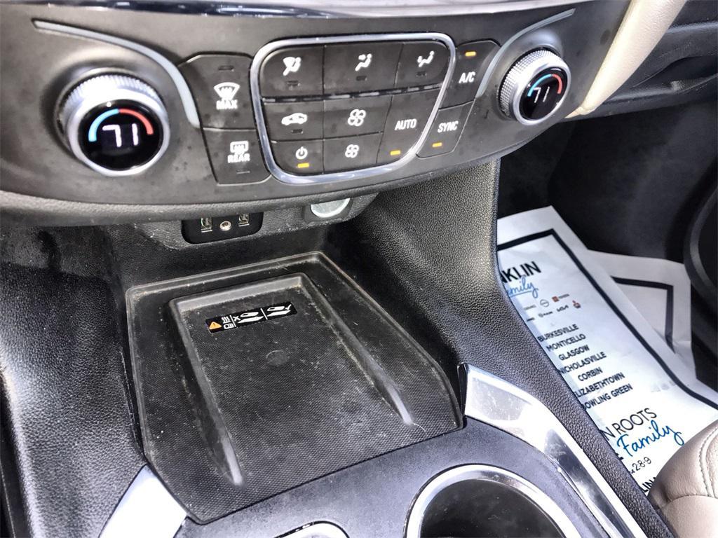 used 2023 Chevrolet Traverse car, priced at $29,500