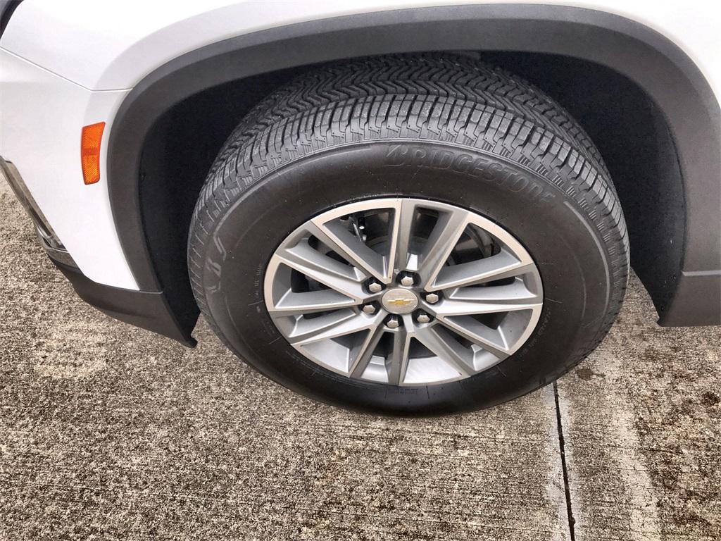 used 2023 Chevrolet Traverse car, priced at $29,500