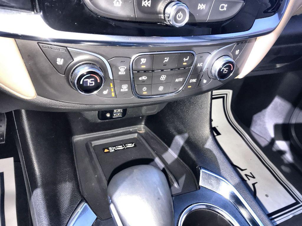 used 2023 Chevrolet Traverse car, priced at $36,946