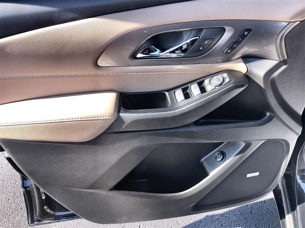 used 2023 Chevrolet Traverse car, priced at $36,946