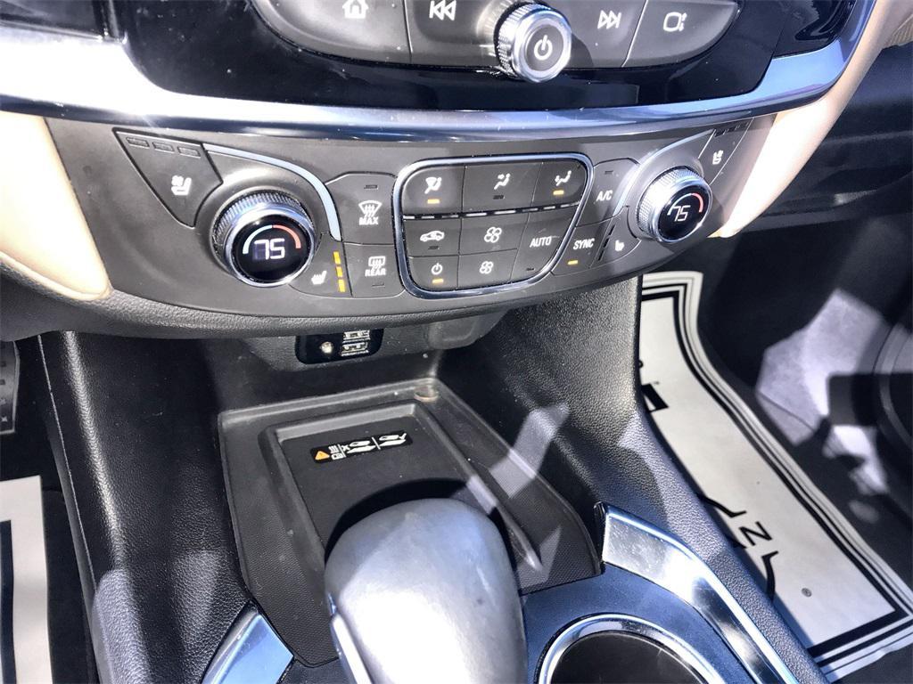 used 2023 Chevrolet Traverse car, priced at $36,946