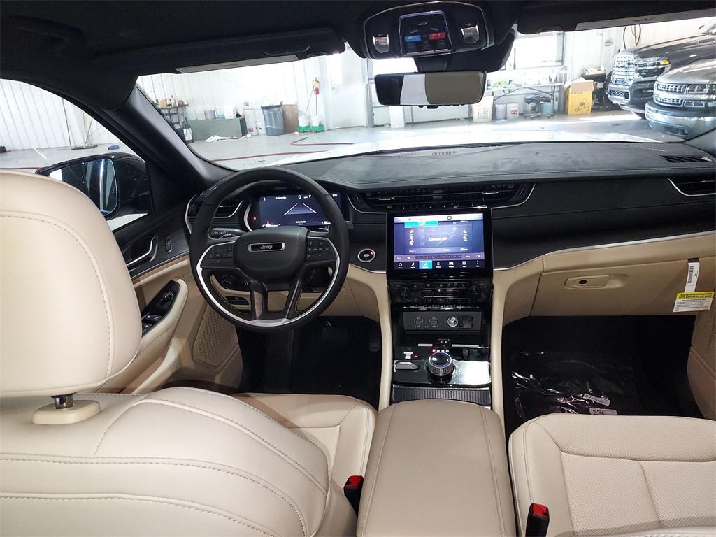 new 2025 Jeep Grand Cherokee L car, priced at $51,947