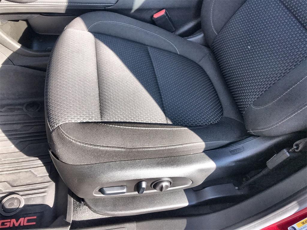 used 2023 GMC Acadia car, priced at $28,586