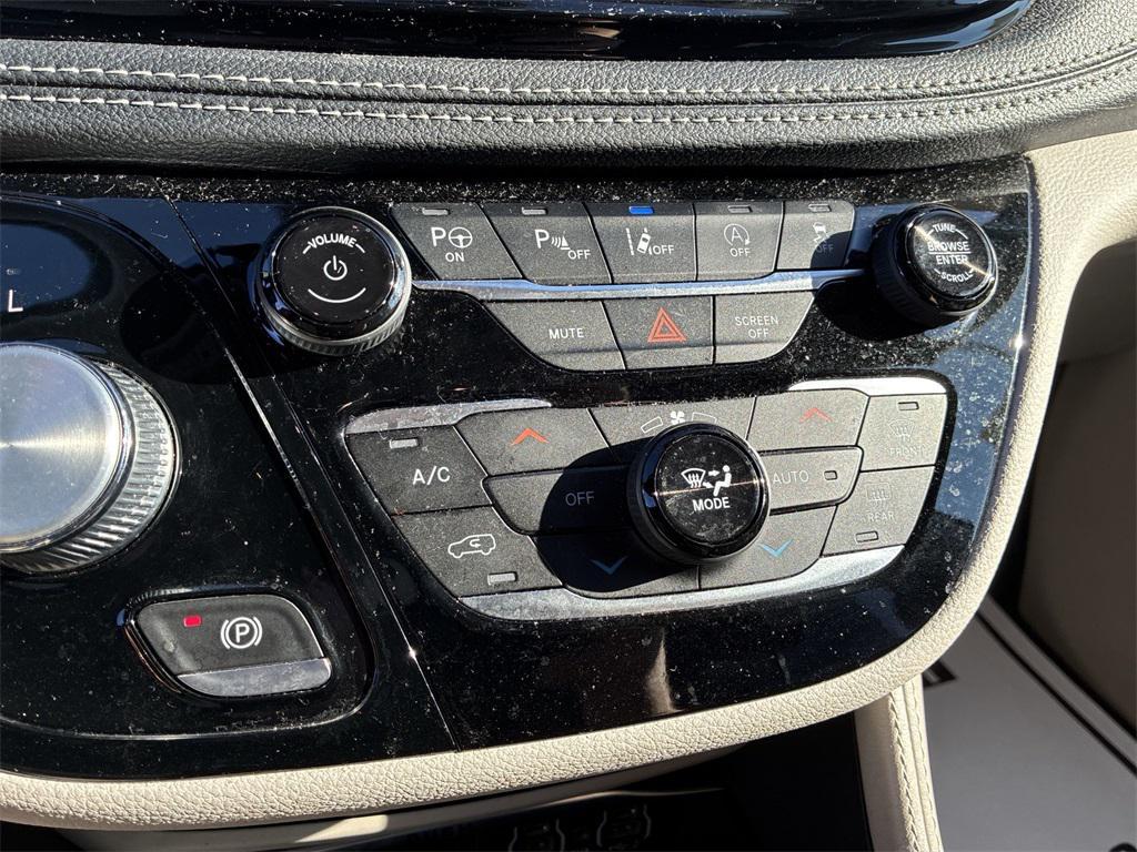 used 2022 Chrysler Pacifica car, priced at $28,845