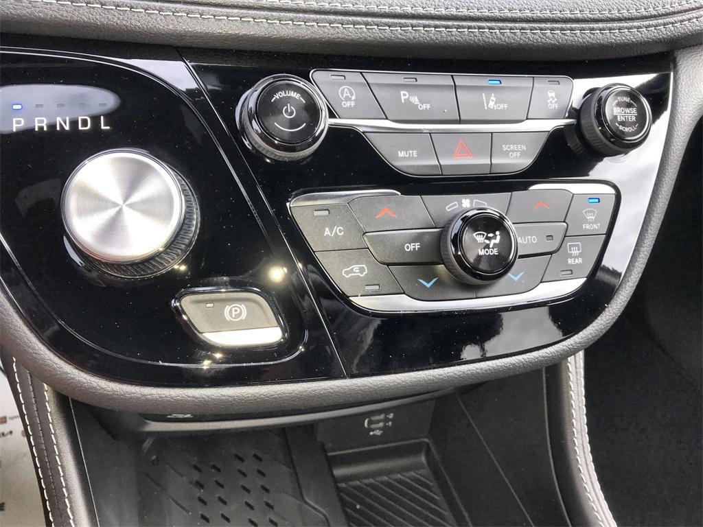 new 2026 Chrysler Pacifica car