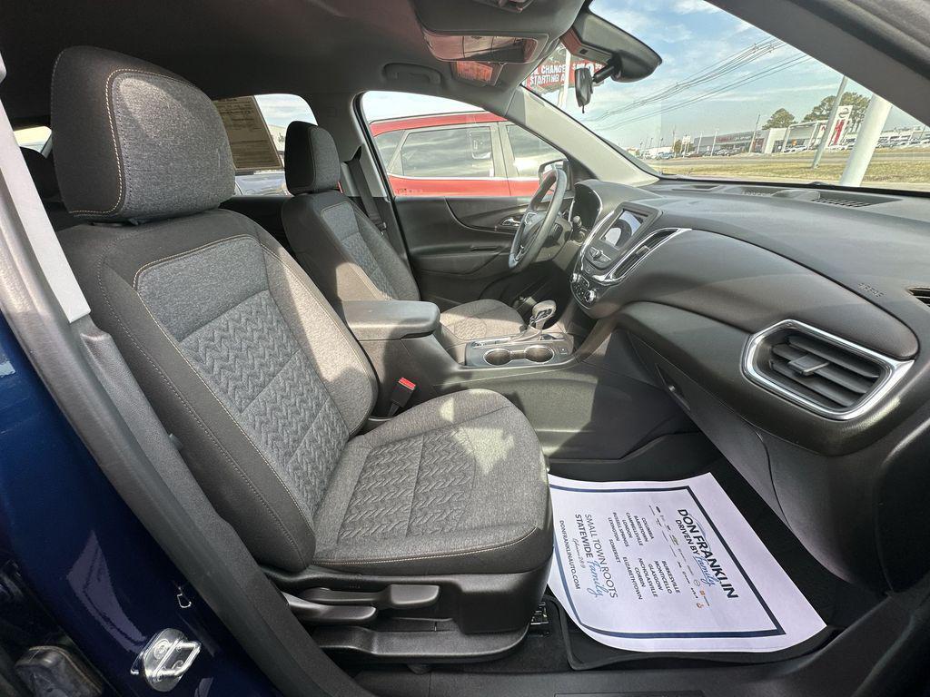 used 2023 Chevrolet Equinox car, priced at $22,399
