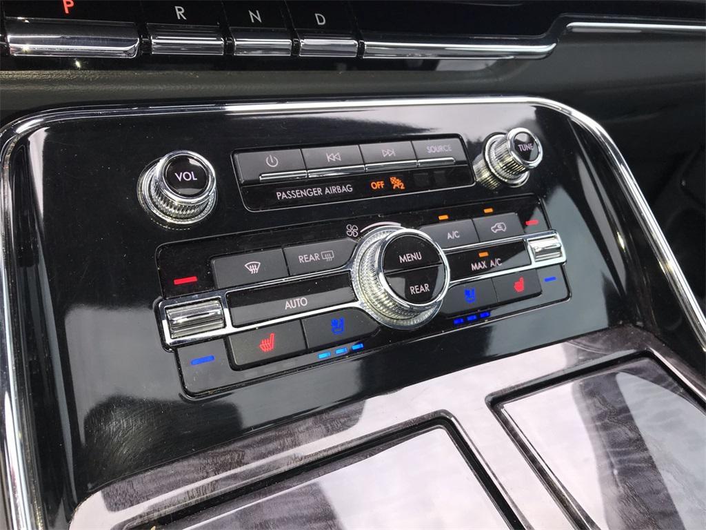 new 2019 Lincoln Navigator L car