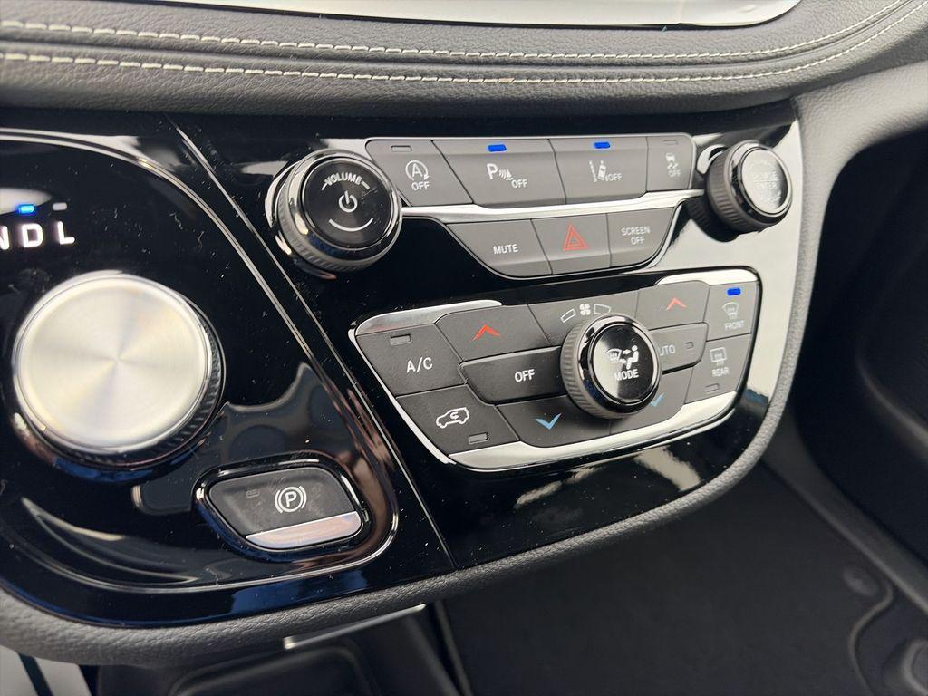 new 2026 Chrysler Pacifica car, priced at $48,042