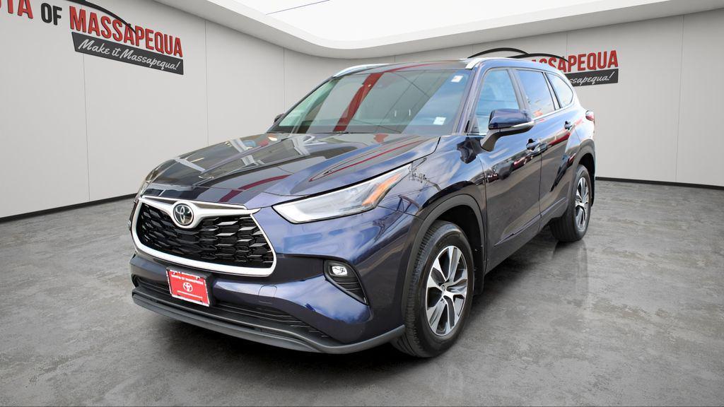 used 2023 Toyota Highlander car, priced at $36,969