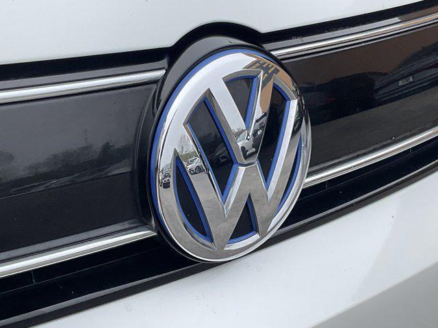 used 2015 Volkswagen Jetta Hybrid car, priced at $13,499
