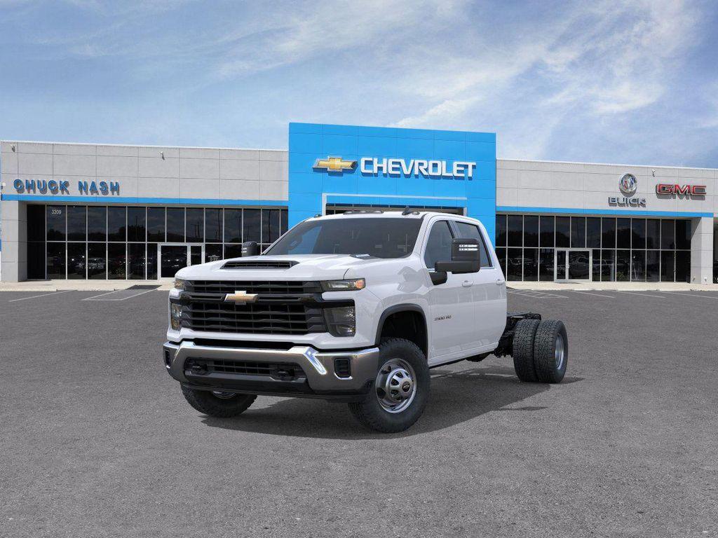 new 2025 Chevrolet Silverado 3500 car, priced at $112,074