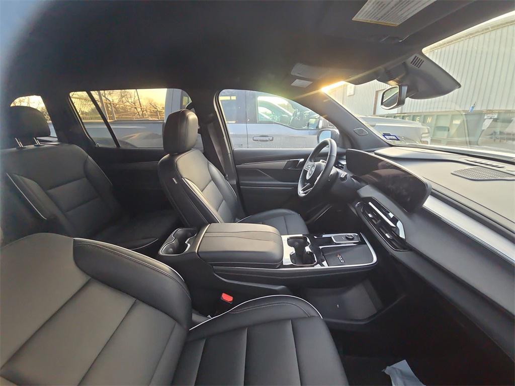 used 2025 Buick Enclave car, priced at $34,474