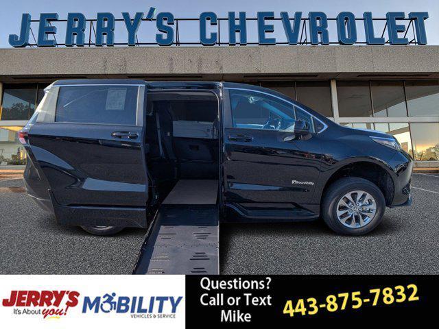 used 2025 Toyota Sienna car, priced at $79,420