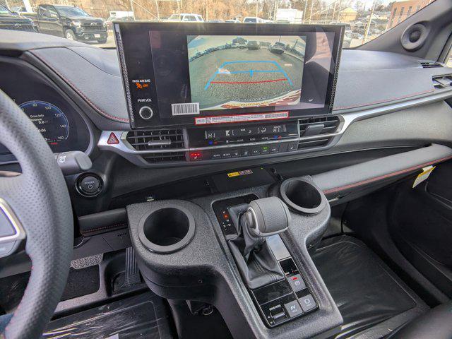 used 2025 Toyota Sienna car