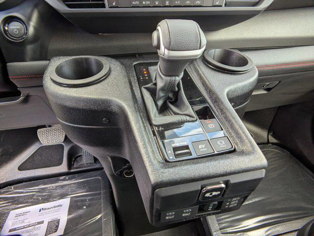 used 2025 Toyota Sienna car