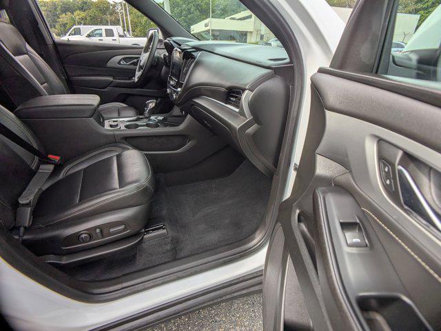 used 2023 Chevrolet Traverse car, priced at $33,497