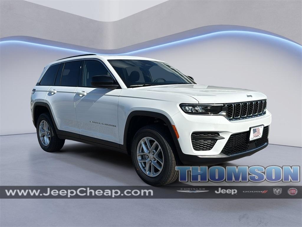new 2025 Jeep Grand Cherokee car, priced at $32,900