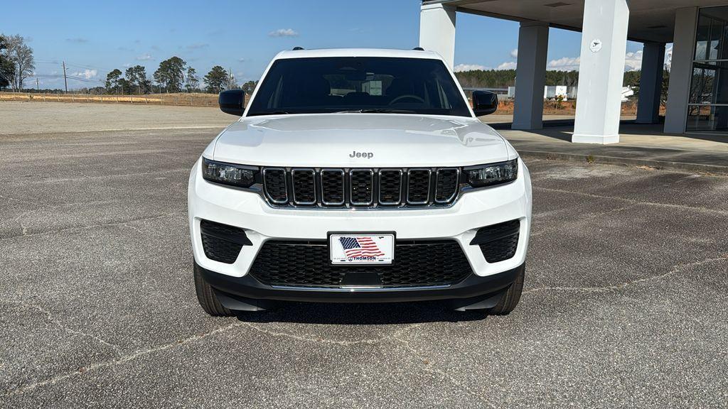 new 2025 Jeep Grand Cherokee car, priced at $33,272