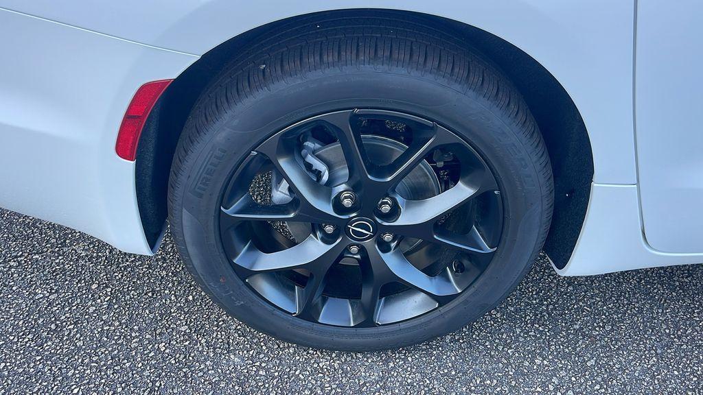 new 2025 Chrysler Pacifica car, priced at $44,200