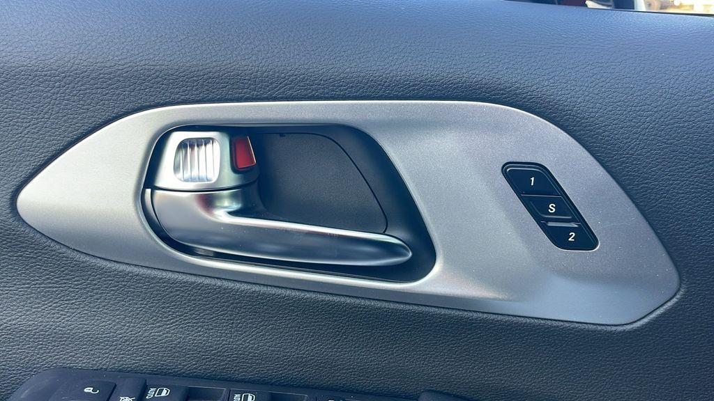 new 2025 Chrysler Pacifica car, priced at $44,200