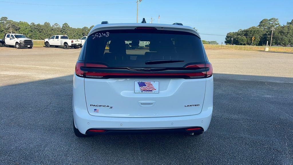 new 2025 Chrysler Pacifica car, priced at $44,200
