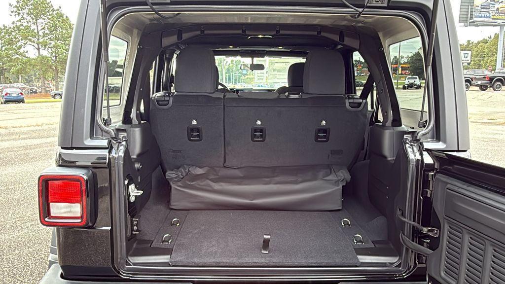 new 2026 Jeep Wrangler car, priced at $38,771