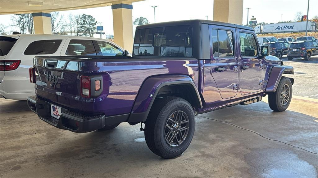 new 2026 Jeep Gladiator car, priced at $46,292