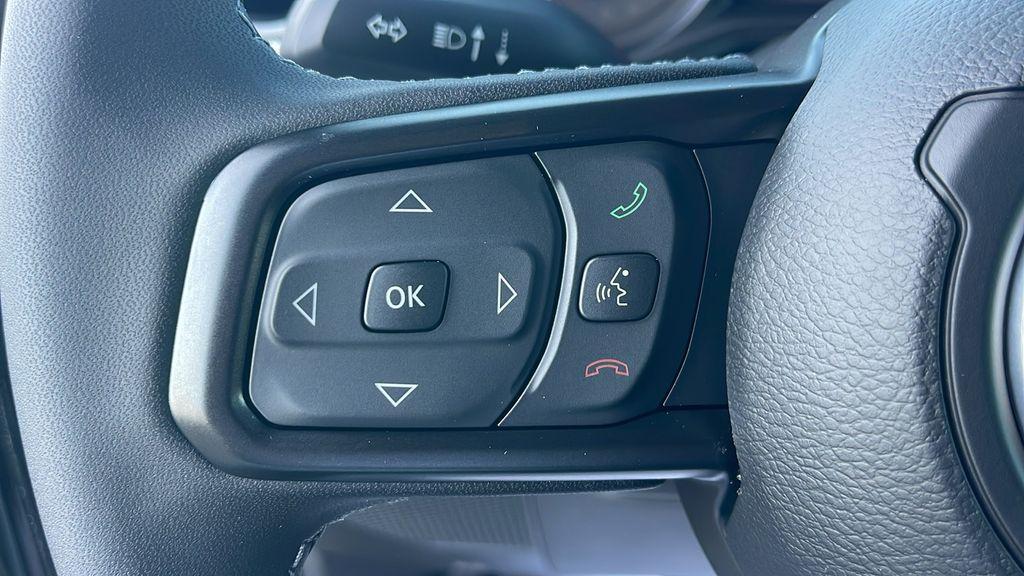 new 2025 Jeep Gladiator car, priced at $36,772