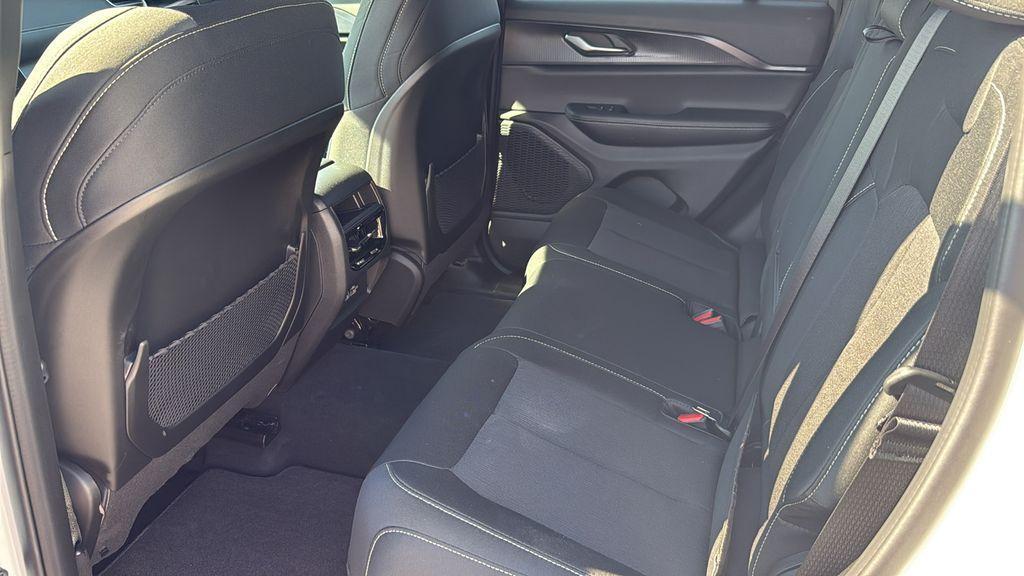 new 2025 Jeep Grand Cherokee car, priced at $36,271