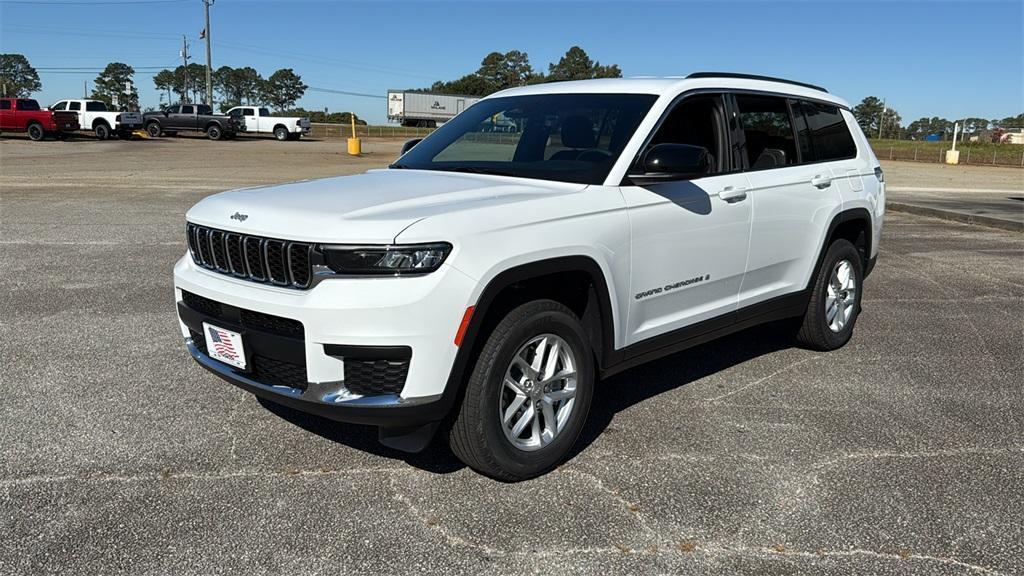 new 2025 Jeep Grand Cherokee L car, priced at $35,900