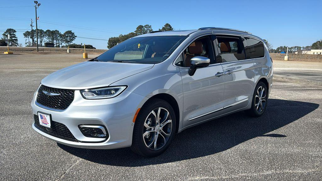 new 2026 Chrysler Pacifica car, priced at $51,951