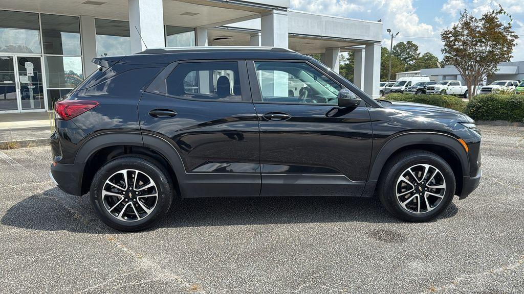used 2025 Chevrolet TrailBlazer car, priced at $20,563