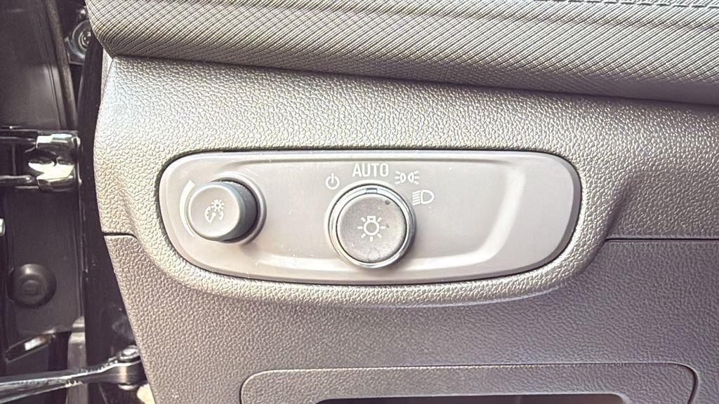 used 2025 Chevrolet TrailBlazer car, priced at $20,563