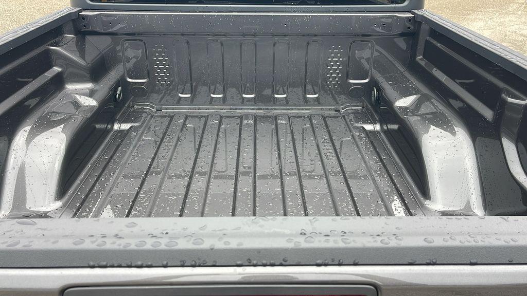 new 2025 Jeep Gladiator car, priced at $39,700