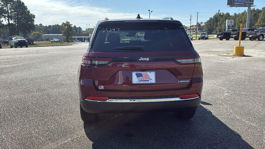 new 2025 Jeep Grand Cherokee car, priced at $33,771