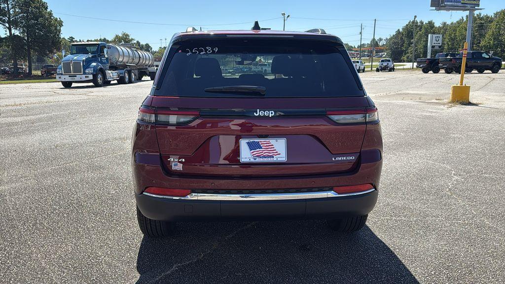 new 2025 Jeep Grand Cherokee car, priced at $32,990