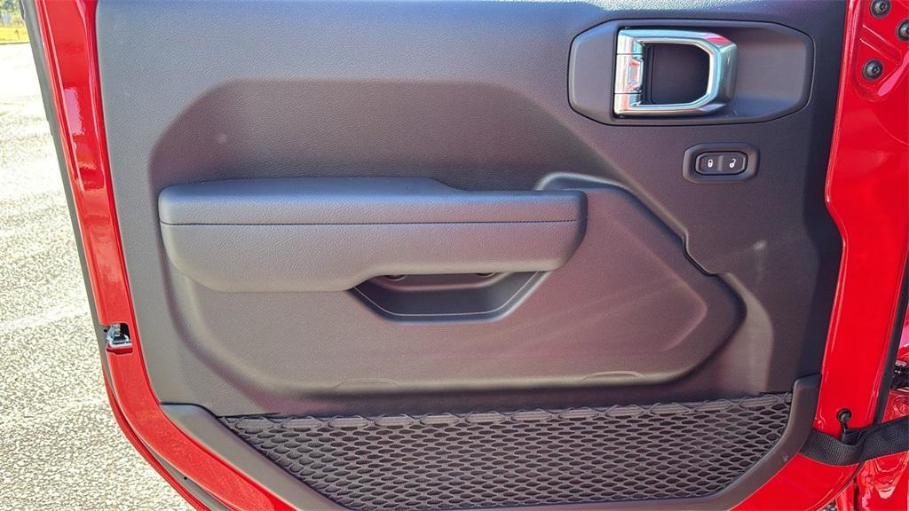 new 2026 Jeep Wrangler car, priced at $33,800