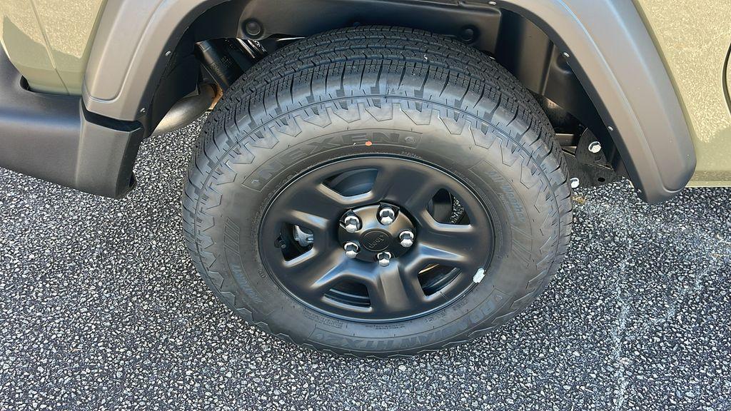 new 2026 Jeep Wrangler car, priced at $37,240