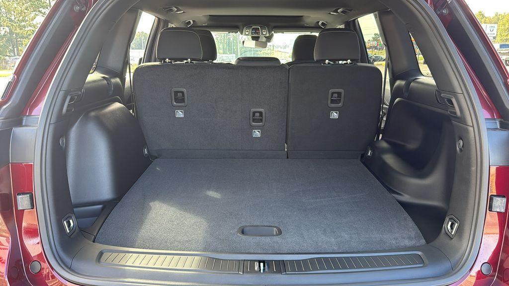 new 2025 Jeep Grand Cherokee car, priced at $35,641