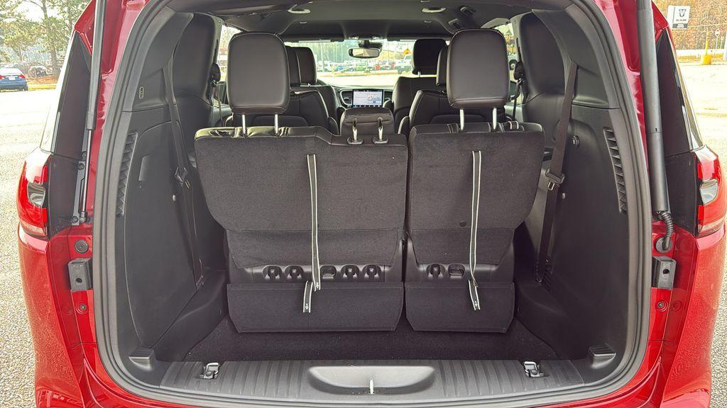 new 2026 Chrysler Pacifica car, priced at $40,272