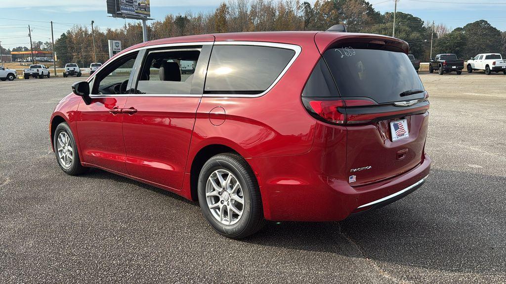 new 2026 Chrysler Pacifica car, priced at $40,272