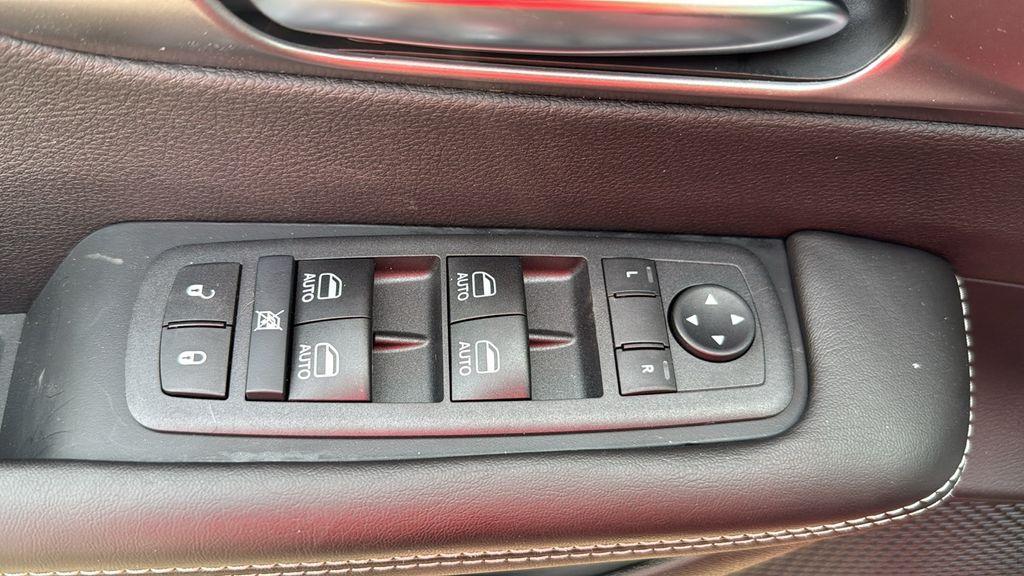 new 2026 Chrysler Pacifica car, priced at $40,272