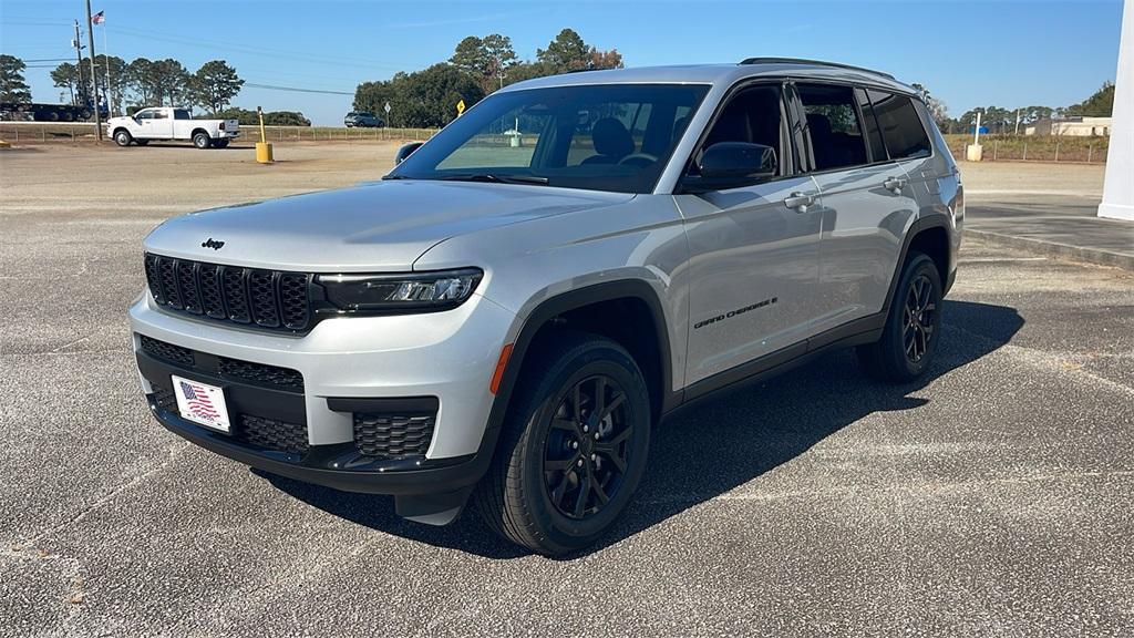 new 2025 Jeep Grand Cherokee L car, priced at $41,191