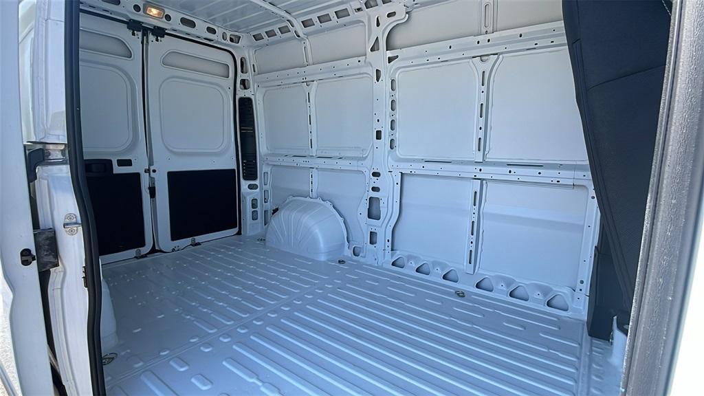 new 2025 Ram ProMaster 2500 car, priced at $42,700
