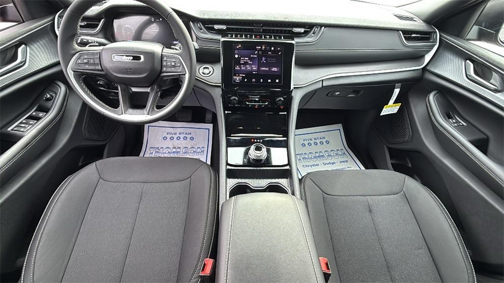 new 2025 Jeep Grand Cherokee L car, priced at $37,300