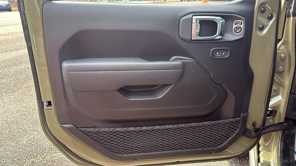 new 2026 Jeep Wrangler car, priced at $47,532