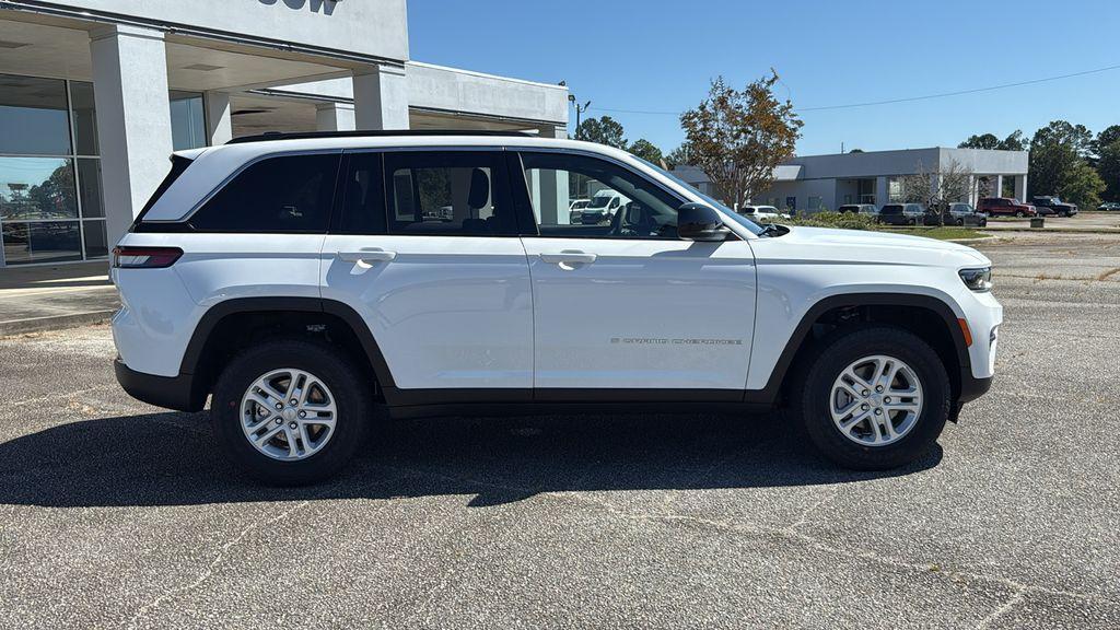 new 2025 Jeep Grand Cherokee car, priced at $32,470
