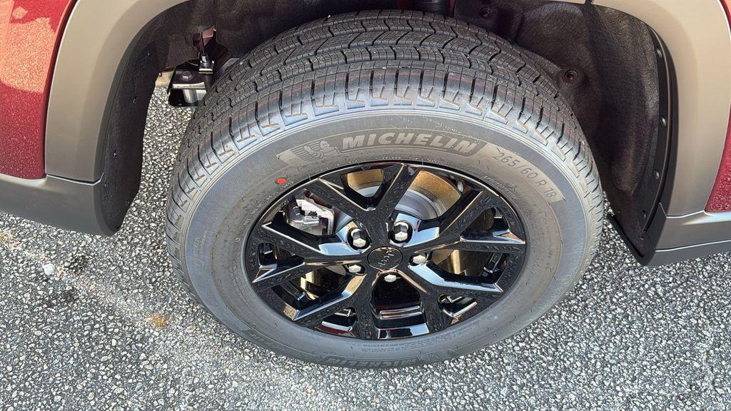 new 2025 Jeep Grand Cherokee car, priced at $37,471