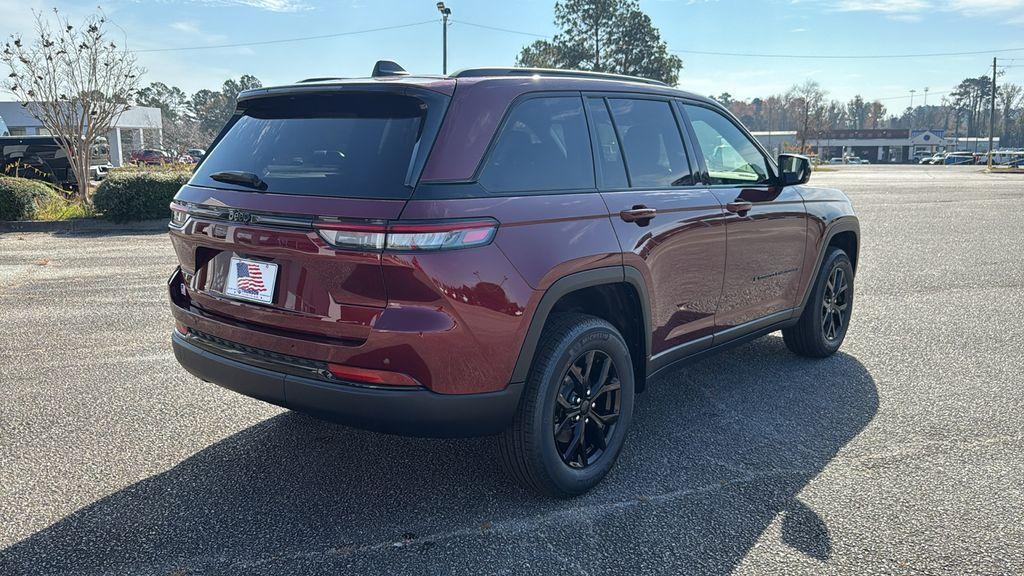 new 2025 Jeep Grand Cherokee car, priced at $37,471